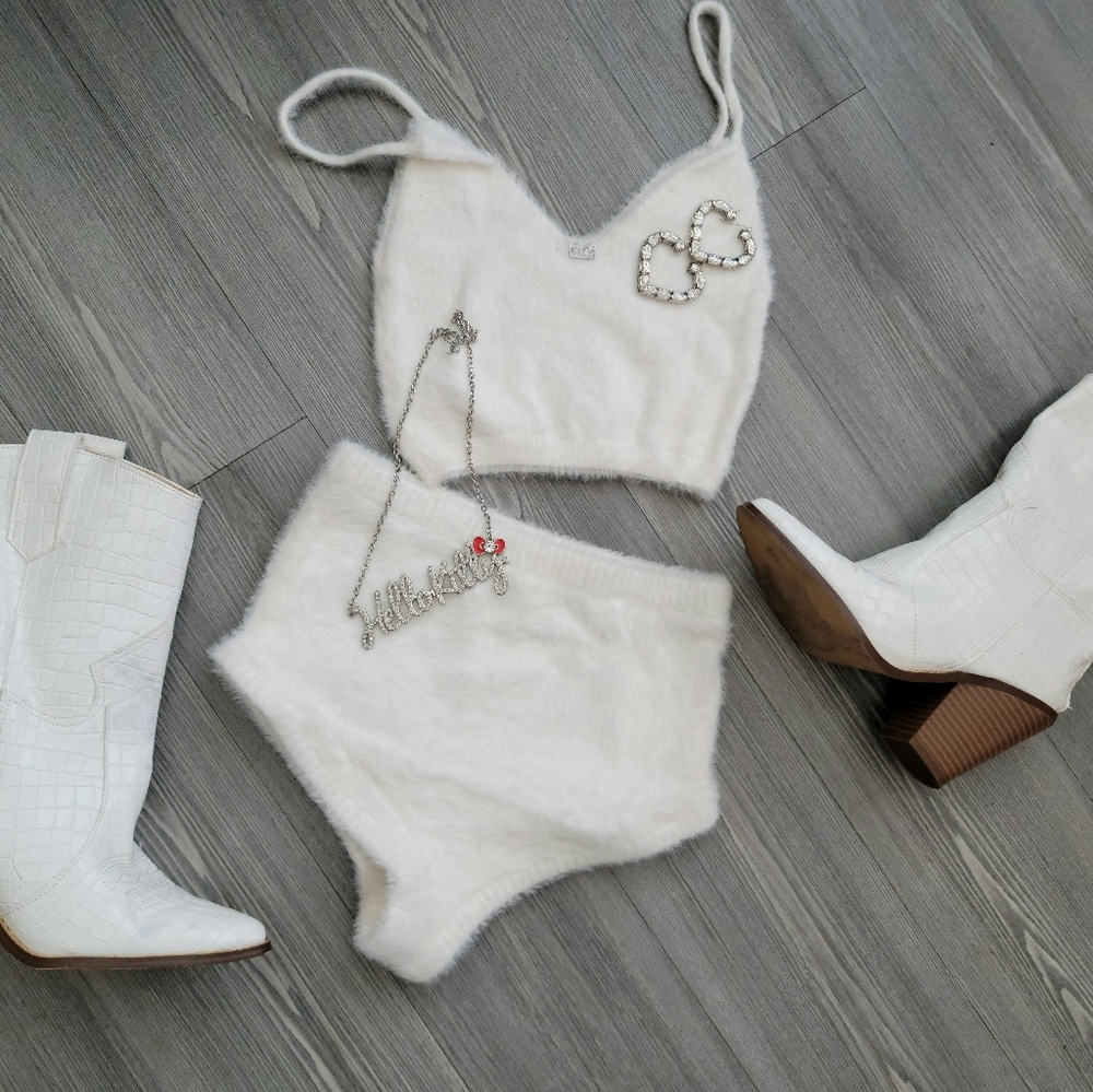 Victoria Secret Fuzzy Set!